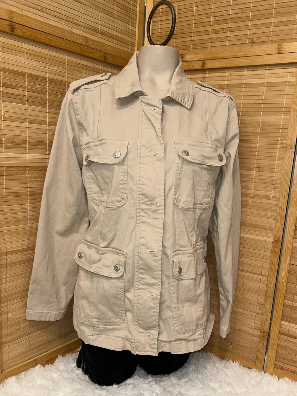 Kenzie Jeans khaki utility zip and button up jacket woman’s medium